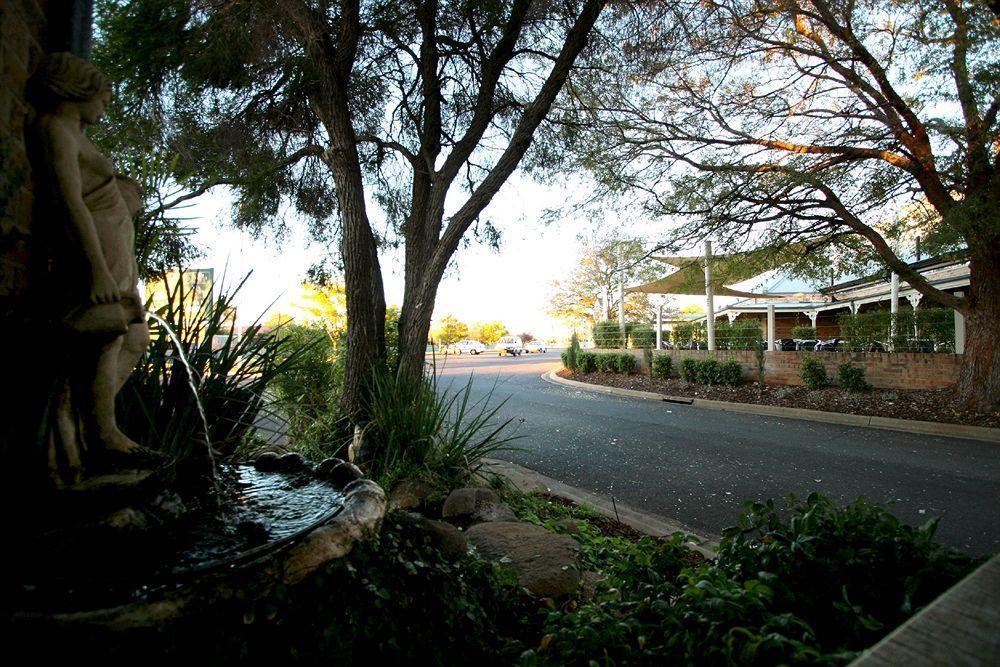 Nightcap At Macquarie Inn Dubbo Exterior foto