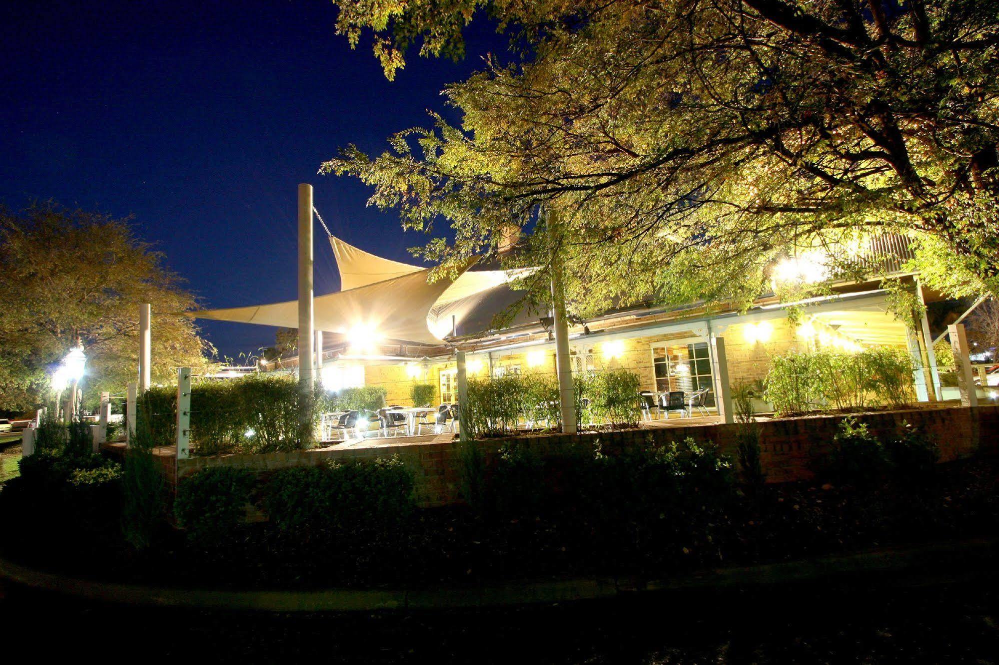 Nightcap At Macquarie Inn Dubbo Exterior foto